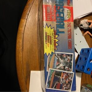 Topps Baseball Card Set - Red, Blue, Yellow Highlights